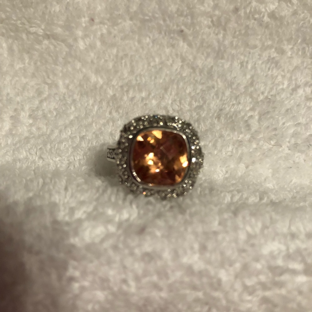 Premiere ring